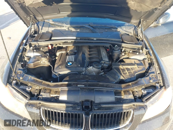 2007 BMW 3 Series 328i with VIN WBAVA33517KX71235, listed as a IAAI auction lot 41844096 with 202,111 mi miles and . Bid and sale history available at DreamBid. Image 10.