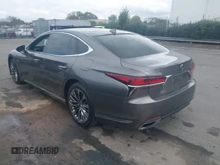 2018 Lexus LS with VIN JTHB5LFF6J5004208, listed as a IAAI auction lot 40799669 with 121,855 mi miles. Bid and sale history available at carsss.com. Image 3.