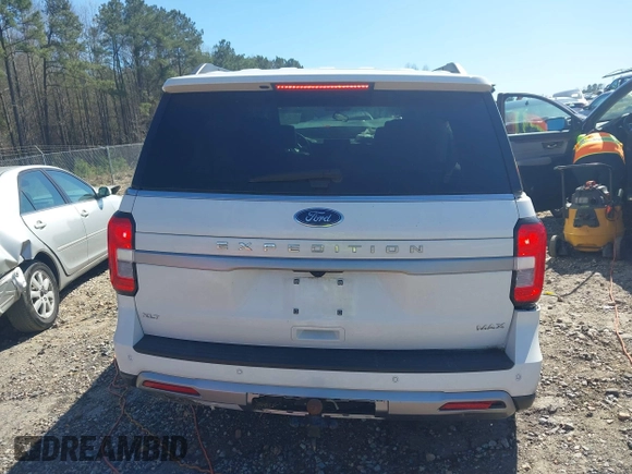 2022 Ford Expedition Max XLT with VIN 1FMJK1HT4NEA54989, listed as a IAAI auction lot 41826238 with 25,552 mi miles and . Bid and sale history available at DreamBid. Image 16.