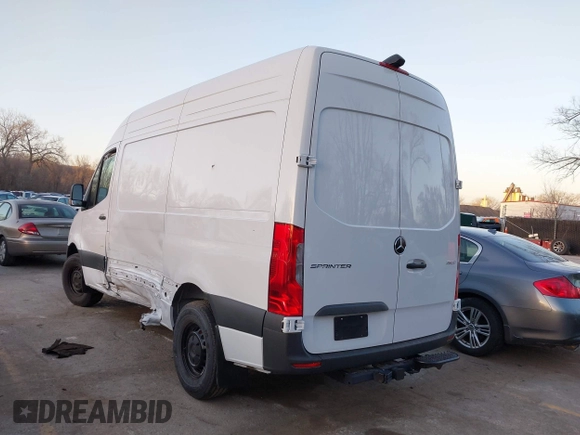2025 Mercedes-Benz Sprinter Cargo with VIN W1Y4KBHY8ST203488, listed as a IAAI auction lot 41783964 with 1,578 mi miles and . Bid and sale history available at carsss.com. Image 3.