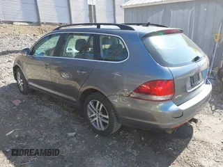2014 Volkswagen Jetta SportWagen TDI with VIN 3VWML7AJ8EM601098, listed as a IAAI auction lot 41776232 with 139,969 mi miles. Bid and sale history available at carsss.com. Image 3.