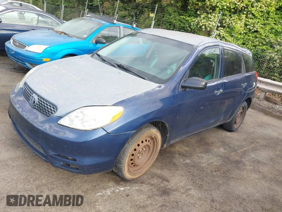 2003 Toyota Matrix Std with VIN 2T1KR32EX3C012210, listed as a IAAI auction lot 42152686 with 299,999 mi miles. Bid and sale history available at carsss.com. Image 2.