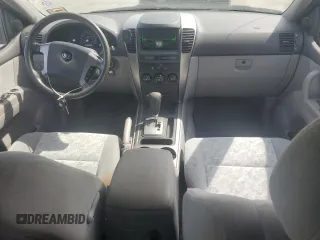 2005 Kia Sorento LX with VIN KNDJC733955478664, listed as a Copart auction lot 55295185 with 61,058 mi miles and Clean Title. Bid and sale history available at DreamBid. Image 8.