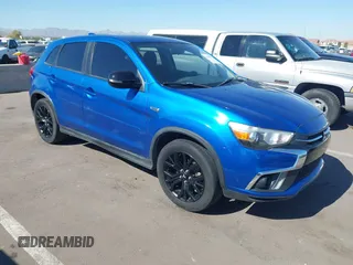 2019 Mitsubishi Outlander ES z VIN JA4AP3AU8KU025396, wystawiony jako IAAI lot #42095905 z przebiegiem 98 521 mil mil oraz . Historia ofert i sprzedaży dostępna na DreamBid. Obrazek 1.