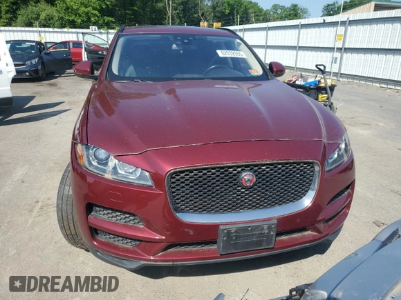 2017 Jaguar F-Pace 35t Premium with VIN SADCJ2BV2HA882572, listed as a Copart auction lot 62032955 with 84,599 mi miles and Clean title. Bid and sale history available at DreamBid. Image 5.