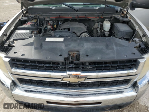 2008 Chevrolet Silverado 3500HD SRW Work Truck with VIN 1GCHC33K38F117895, listed as a Copart auction lot 76732994 with 296,057 mi miles and Clean Title. Bid and sale history available at carsss.com. Image 11.