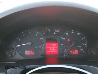 2000 Audi A6 z VIN WAULH24B6YN134617, wystawiony jako Copart lot #81745164 z przebiegiem 176 064 mil mil oraz Szkoda całkowita • Salvage title. Historia ofert i sprzedaży dostępna na DreamBid. Obrazek 9.