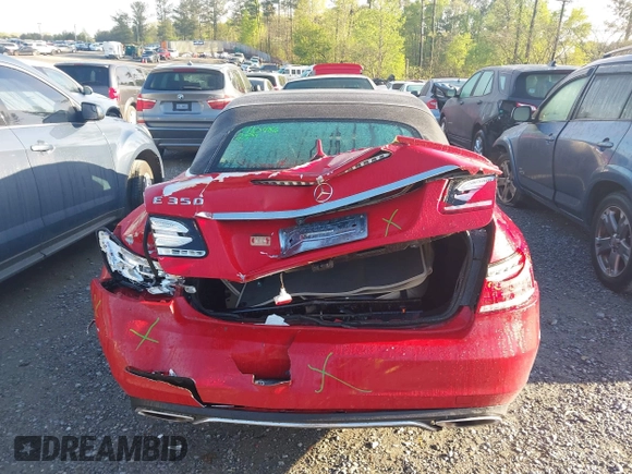 2014 Mercedes-Benz E 350 with VIN WDDKK5KF1EF261052, listed as a IAAI auction lot 42008190 with 64,822 mi miles and . Bid and sale history available at DreamBid. Image 16.