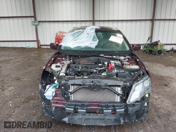 2011 Ford Fusion SE with VIN 3FAHP0HAXBR158981, listed as a IAAI auction lot 41742876 with 82,923 mi miles. Bid and sale history available at carsss.com. Image 6.