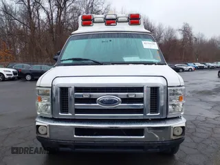 2011 Ford E-Series Commercial z VIN 1FDSS3ES6BDB29513, wystawiony jako IAAI lot #41794196 z przebiegiem 412 434 mil mil oraz . Historia ofert i sprzedaży dostępna na DreamBid. Obrazek 12.