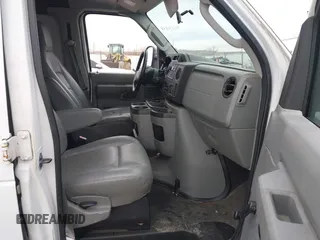 2009 Ford Econoline Cargo Commercial with VIN 1FTNE14W09DA91501, listed as a IAAI auction lot 41473298 with 99,129 mi miles and . Bid and sale history available at DreamBid. Image 5.