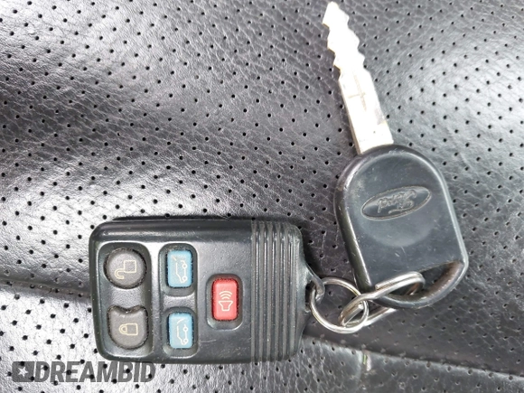 2007 Ford Expedition Max Limited с VIN 1FMFK205X7LA38383, выставлен на аукционе IAAI как лот 42205021 с пробегом 128 885 миль миль и . История ставок и продаж доступна на DreamBid. Изображение 11.