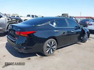 2021 Nissan Altima SV with VIN 1N4BL4DV0MN384955, listed as a IAAI auction lot 42353612 with 78,685 mi miles and . Bid and sale history available at DreamBid. Image 4.