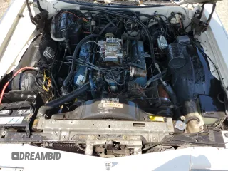 1977 Mercury Grand Marquis z VIN 7Z60A610691, wystawiony jako Copart lot #64587354 z przebiegiem 20 203 mil mil oraz Tytuł czysty. Historia ofert i sprzedaży dostępna na DreamBid. Obrazek 11.
