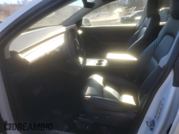 2022 Tesla Model Y Long Range with VIN 7SAYGDEE3NF385950, listed as a Copart auction lot 48481785 with 48,138 mi miles and Salvage Title. Bid and sale history available at carsss.com. Image 7.