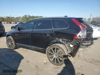 2016 Volvo XC60 T6 Drive-E with VIN YV449MDK3G2861002, listed as a Copart auction lot 43873974 with 102,877 mi miles. Bid and sale history available at carsss.com. Image 2.
