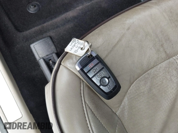 2017 Ford Fusion Titanium с VIN 3FA6P0SU0HR409820, выставлен на аукционе IAAI как лот 41919527 с пробегом 77 301 миль миль и . История ставок и продаж доступна на DreamBid. Изображение 11.