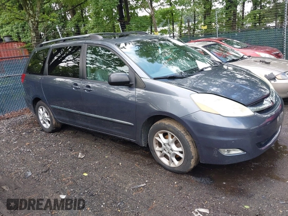 2006 Toyota Sienna XLE z VIN 5TDZA22C36S535207, wystawiony jako IAAI lot #42521737 z przebiegiem 147 801 mil mil oraz . Historia ofert i sprzedaży dostępna na DreamBid. Obrazek 1.