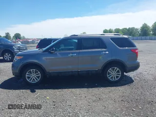 2014 Ford Explorer XLT with VIN 1FM5K8D81EGC20224, listed as a IAAI auction lot 42081013 with 97,374 mi miles and . Bid and sale history available at carsss.com. Image 14.
