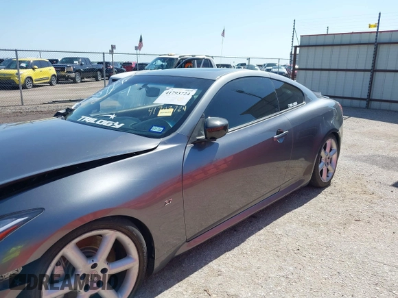 2014 Infiniti Q60 Journey z VIN JN1CV6EK1EM110800, wystawiony jako IAAI lot #41793724 z przebiegiem 134 408 mil mil oraz . Historia ofert i sprzedaży dostępna na DreamBid. Obrazek 15.