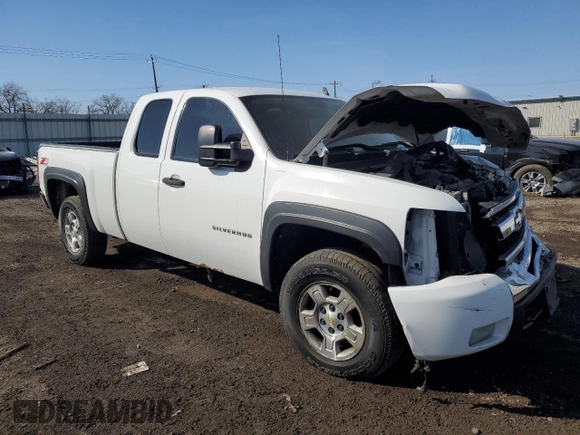 2009 Chevrolet Silverado 1500 LT with VIN 1GCEK29J79Z288566, listed as a Copart auction lot 47834105 with 203,615 mi miles and Salvage Title. Bid and sale history available at carsss.com. Image 4.