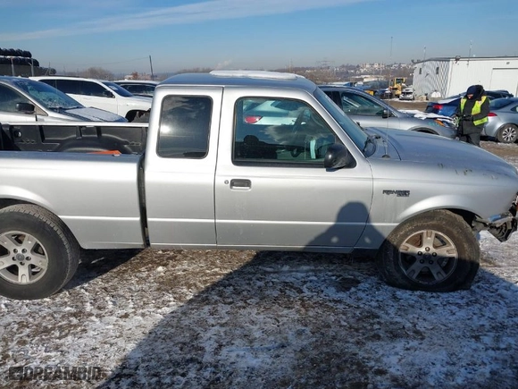 2004 Ford Ranger XL Fleet with VIN 1FTZR15E64PB45399, listed as a IAAI auction lot 41404690 with 219393 miles. Bid and sale history available at carsss.com. Image 13.