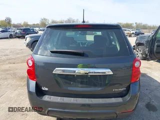 2013 Chevrolet Equinox LS z VIN 2GNALBEK9D1189086, wystawiony jako IAAI lot #42202985 z przebiegiem 62 054 mil mil oraz . Historia ofert i sprzedaży dostępna na DreamBid. Obrazek 17.