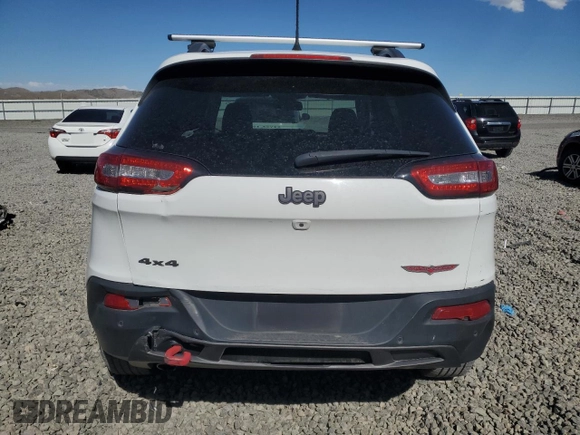 2018 Jeep Cherokee Trailhawk with VIN 1C4PJMBB5JD512333, listed as a Copart auction lot 61485865 with 83,223 mi miles and Salvage title. Bid and sale history available at DreamBid. Image 6.