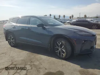2025 Toyota Crown XLE z VIN JTDACAAJ5S3013692, wystawiony jako Copart lot #52054165 z przebiegiem 8 591 mil mil oraz Szkoda całkowita • Salvage title. Historia ofert i sprzedaży dostępna na DreamBid. Obrazek 4.