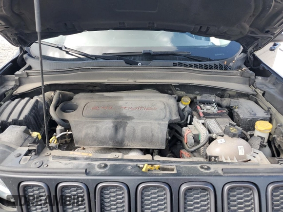 2017 Jeep Renegade Trailhawk z VIN ZACCJBCB3HPG30622, wystawiony jako Copart lot #55051675 z przebiegiem 82 478 mil mil oraz Szkoda całkowita • Salvage title. Historia ofert i sprzedaży dostępna na DreamBid. Obrazek 12.