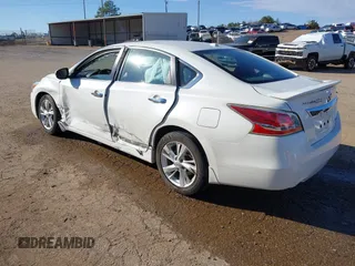 2014 Nissan Altima 2.5 S with VIN 1N4AL3AP7EN222382, listed as a IAAI auction lot 41674109 with 84,721 mi miles. Bid and sale history available at carsss.com. Image 3.