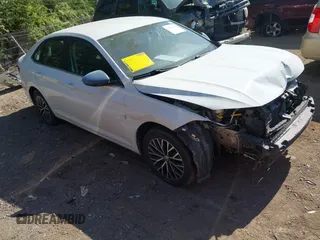 2021 Volkswagen Jetta S z VIN 3VWC57BU7MM036095, wystawiony jako IAAI lot #42202141 z przebiegiem 75 516 mil mil oraz . Historia ofert i sprzedaży dostępna na DreamBid. Obrazek 1.