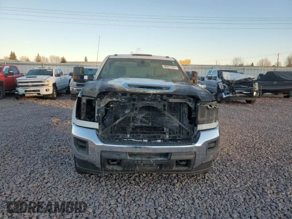 2017 GMC Sierra 3500HD z VIN 1GT32VCYXHZ265117, wystawiony jako Copart lot #86637524 z przebiegiem Nie podano mil oraz Szkoda całkowita • Salvage title. Historia ofert i sprzedaży dostępna na DreamBid. Obrazek 5.