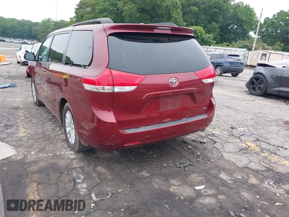 2011 Toyota Sienna XLE AAS с VIN 5TDYK3DC1BS007266, выставлен на аукционе IAAI как лот 42346087 с пробегом 123 054 миль миль и . История ставок и продаж доступна на DreamBid. Изображение 3.