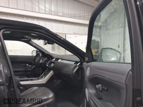 2017 Land Rover Range Rover Evoque HSE with VIN SALVR2BG7HH233431, listed as a IAAI auction lot 41992085 with 81,118 mi miles. Bid and sale history available at carsss.com. Image 5.