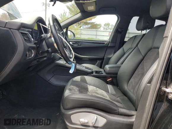 2017 Porsche Macan S with VIN WP1AB2A56HLB17109, listed as a Copart auction lot 55471415 with 74,528 mi miles and Clean Title. Bid and sale history available at DreamBid. Image 7.