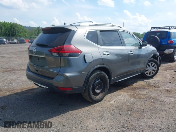 2019 Nissan Rogue SV with VIN JN8AT2MVXKW379512, listed as a IAAI auction lot 39550823 with 72,227 mi miles. Bid and sale history available at carsss.com. Image 4.
