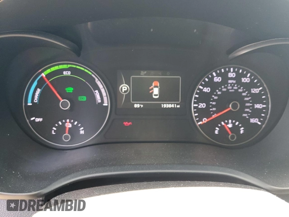 2018 Kia Optima Premium z VIN KNAGT4LE8J5023841, wystawiony jako Copart lot #61431235 z przebiegiem 193 841 mil mil oraz Czysty tytuł • Clean title. Historia ofert i sprzedaży dostępna na DreamBid. Obrazek 9.