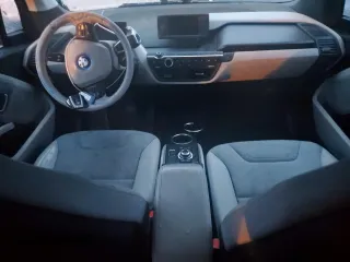 2015 BMW i3 z VIN WBY1Z2C55FV286998, wystawiony jako Copart lot #80995244 z przebiegiem Nie podano mil oraz Szkoda całkowita • Salvage title. Historia ofert i sprzedaży dostępna na DreamBid. Obrazek 8.