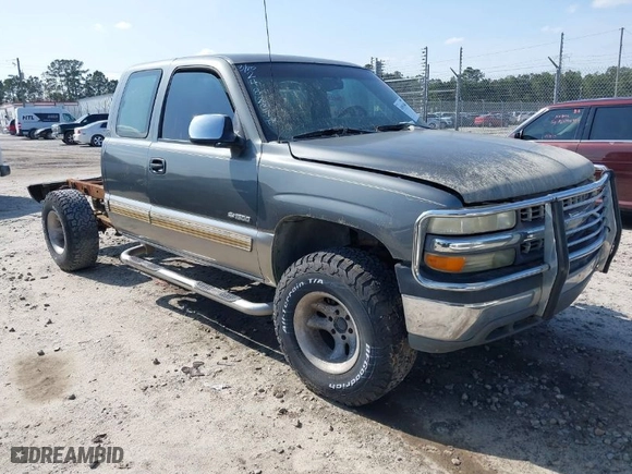 2001 Chevrolet Silverado 1500 LS with VIN 1GCEK19T91E248237, listed as a IAAI auction lot 41915406 with 1 mi miles. Bid and sale history available at carsss.com. Image 1.