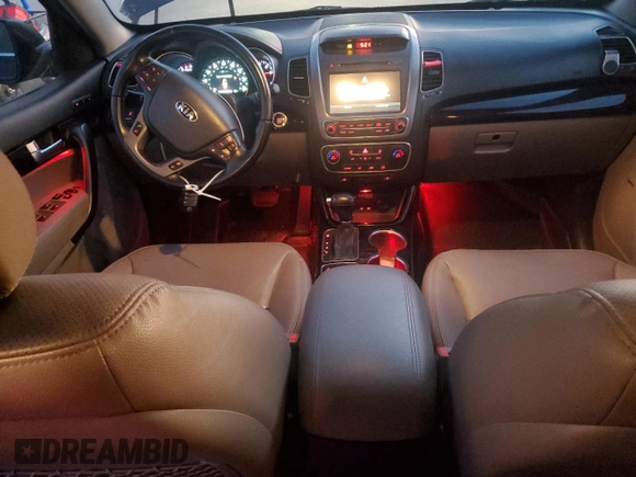 2014 Kia Sorento SX Limited z VIN 5XYKWDA77EG466178, wystawiony jako Copart lot #78546154 z przebiegiem 107 867 mil mil oraz Szkoda całkowita • Salvage title. Historia ofert i sprzedaży dostępna na DreamBid. Obrazek 8.