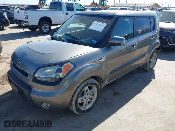 2011 Kia Soul + with VIN KNDJT2A23B7288341, listed as a IAAI auction lot 41722278 with 135,324 mi miles. Bid and sale history available at carsss.com. Image 17.