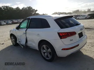 2018 Audi Q5 Premium with VIN WA1ANAFY4J2017764, listed as a Copart auction lot 69925572 with 67,518 mi miles. Bid and sale history available at carsss.com. Image 2.