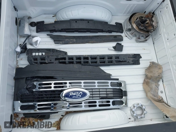 2024 Ford Super Duty F-250 SRW XL with VIN 1FT7W2BN6REE07936, listed as a IAAI auction lot 41424610 with 5,067 mi miles. Bid and sale history available at carsss.com. Image 12.