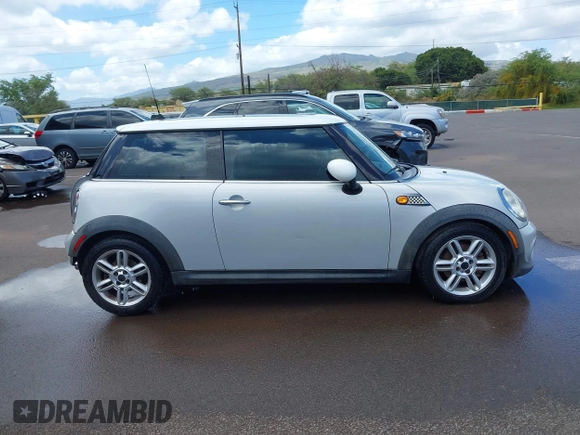 2011 MINI Hardtop with VIN WMWSU3C57BT095208, listed as a IAAI auction lot 42174483 with 70,447 mi miles and . Bid and sale history available at DreamBid. Image 14.