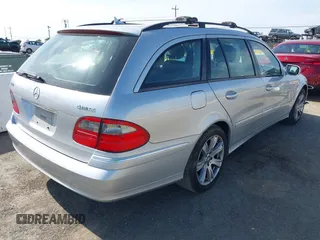 2009 Mercedes-Benz E 350 with VIN WDBUH87X29B446372, listed as a IAAI auction lot 42018173 with 276,831 mi miles and . Bid and sale history available at DreamBid. Image 4.