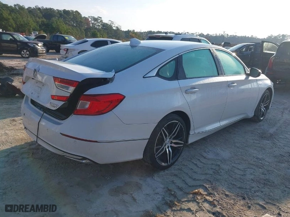 2022 Honda Accord Hybrid Touring with VIN 1HGCV3F94NA000205, listed as a IAAI auction lot 40924838 with 65,516 mi miles. Bid and sale history available at carsss.com. Image 4.