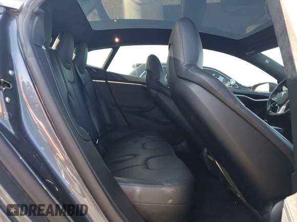 2017 Tesla Model S 100D с VIN 5YJSA1E2XHF185516, выставлен на аукционе Copart как лот 61816135 с пробегом 132 267 миль миль и Списание • Salvage title. История ставок и продаж доступна на DreamBid. Изображение 10.