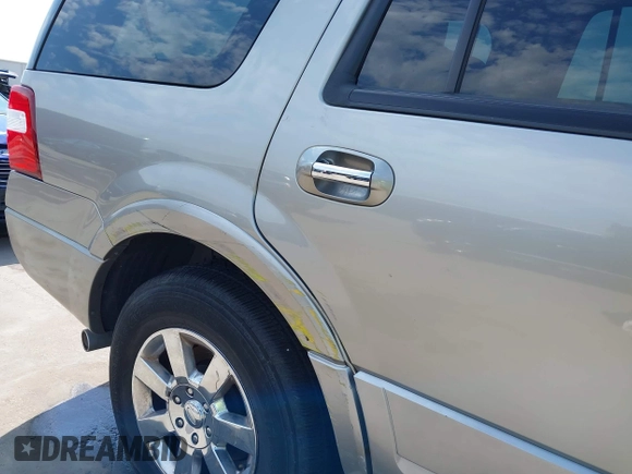 2008 Ford Expedition Limited with VIN 1FMFU19568LA41130, listed as a IAAI auction lot 42485255 with 200,089 mi miles and . Bid and sale history available at DreamBid. Image 21.