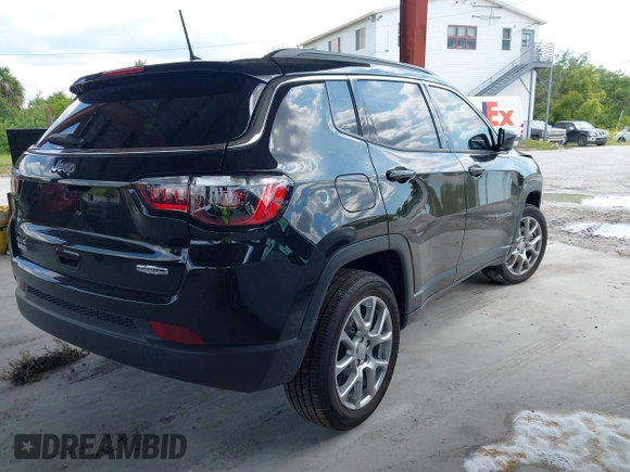 2024 Jeep Compass Latitude Lux с VIN 3C4NJDFN5RT104769, выставлен на аукционе IAAI как лот 42585680 с пробегом 7 162 миль миль и . История ставок и продаж доступна на DreamBid. Изображение 4.